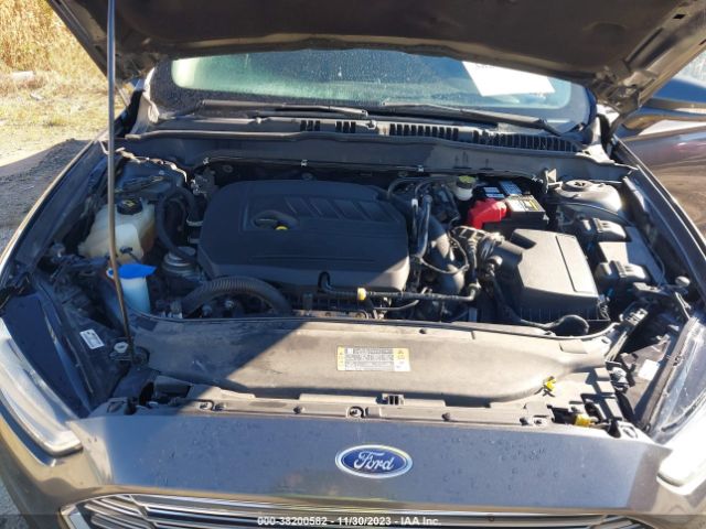 Photo 9 VIN: 3FA6P0HD0GR120099 - FORD FUSION 