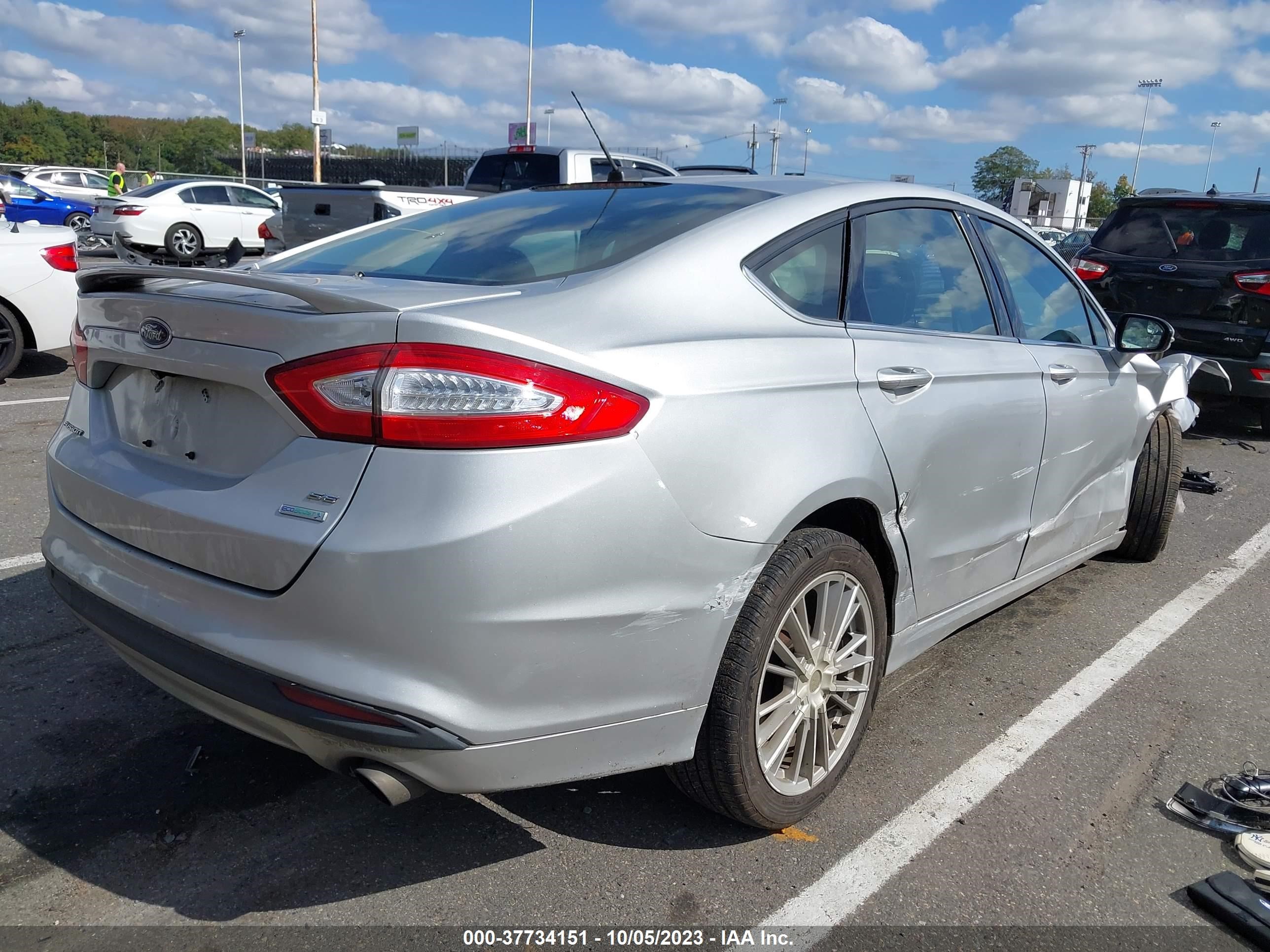 Photo 3 VIN: 3FA6P0HD0GR124542 - FORD FUSION 