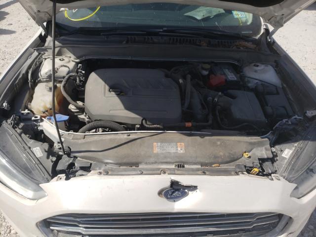 Photo 6 VIN: 3FA6P0HD0GR192792 - FORD FUSION SE 