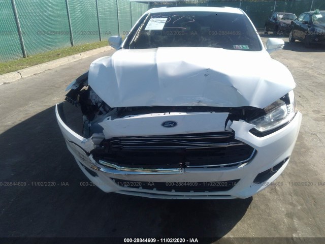 Photo 5 VIN: 3FA6P0HD0GR272321 - FORD FUSION 