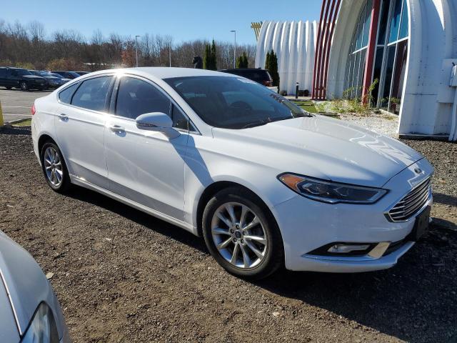 Photo 3 VIN: 3FA6P0HD0HR115812 - FORD FUSION SE 