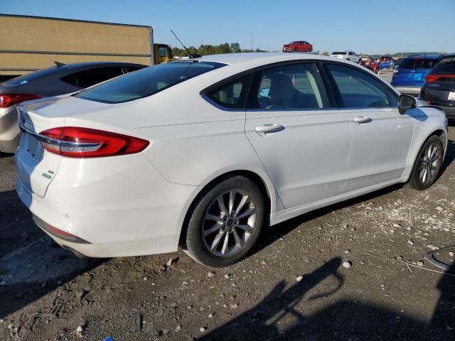 Photo 2 VIN: 3FA6P0HD0HR200763 - FORD FUSION 