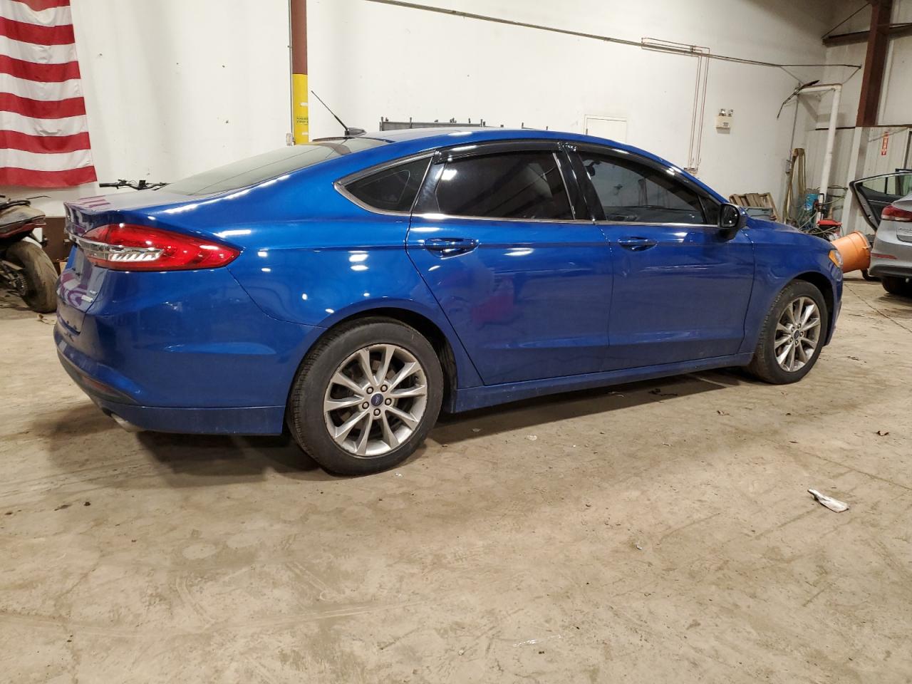 Photo 2 VIN: 3FA6P0HD0HR303956 - FORD FUSION 