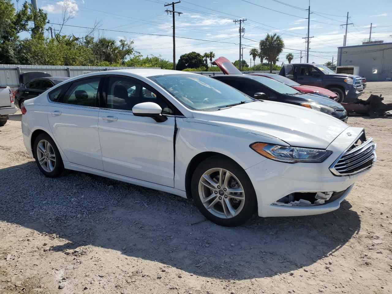 Photo 3 VIN: 3FA6P0HD0JR160285 - FORD FUSION 