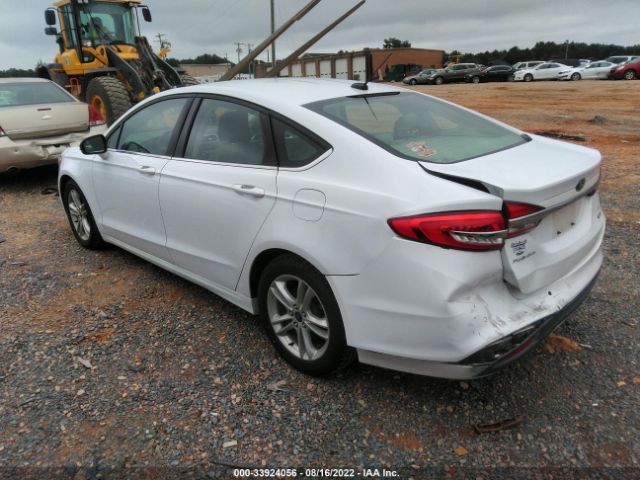 Photo 2 VIN: 3FA6P0HD0JR188944 - FORD FUSION 