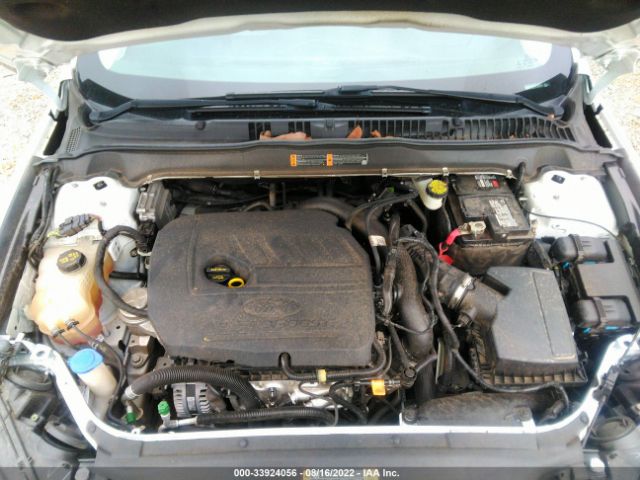 Photo 9 VIN: 3FA6P0HD0JR188944 - FORD FUSION 