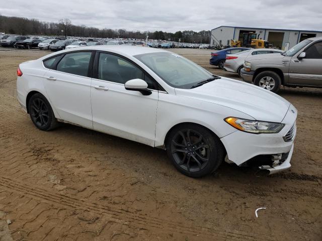 Photo 3 VIN: 3FA6P0HD0JR244767 - FORD FUSION SE 