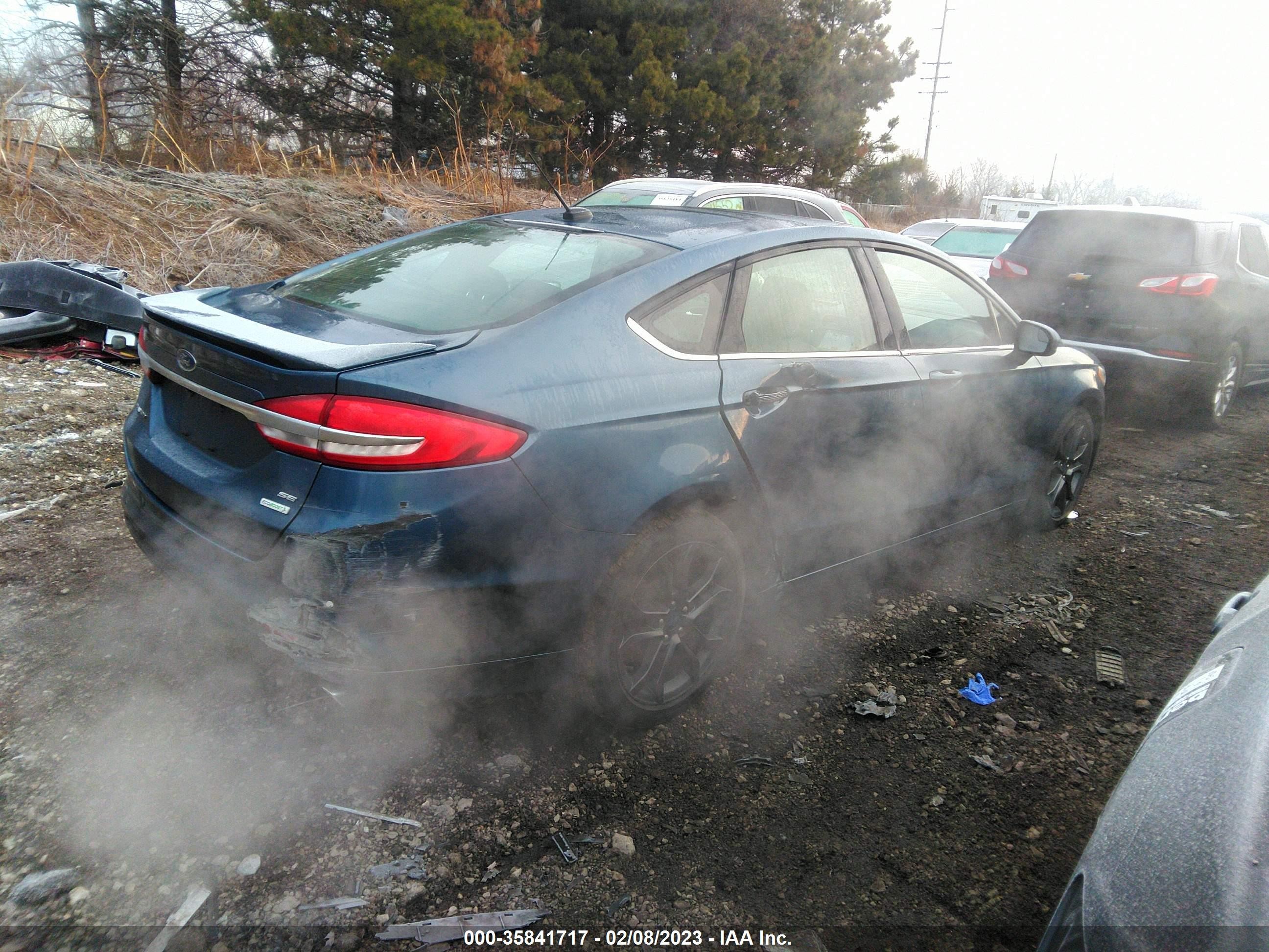 Photo 3 VIN: 3FA6P0HD0JR256109 - FORD FUSION 