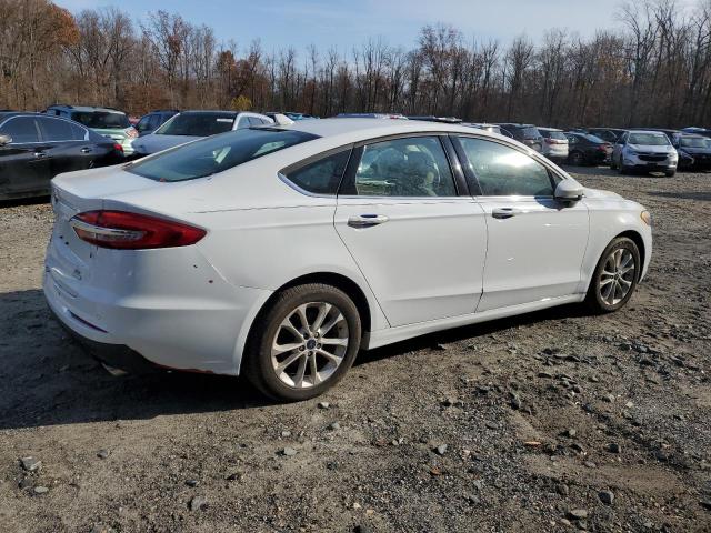 Photo 2 VIN: 3FA6P0HD0KR172115 - FORD FUSION SE 