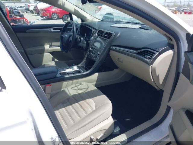 Photo 4 VIN: 3FA6P0HD0KR218820 - FORD FUSION 