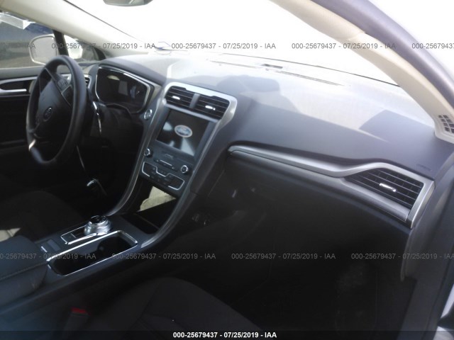 Photo 4 VIN: 3FA6P0HD0KR238971 - FORD FUSION 