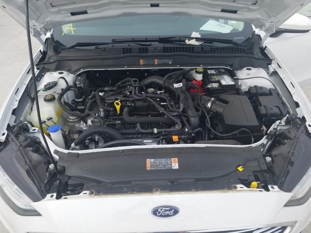 Photo 6 VIN: 3FA6P0HD0LR167756 - FORD FUSION SE 