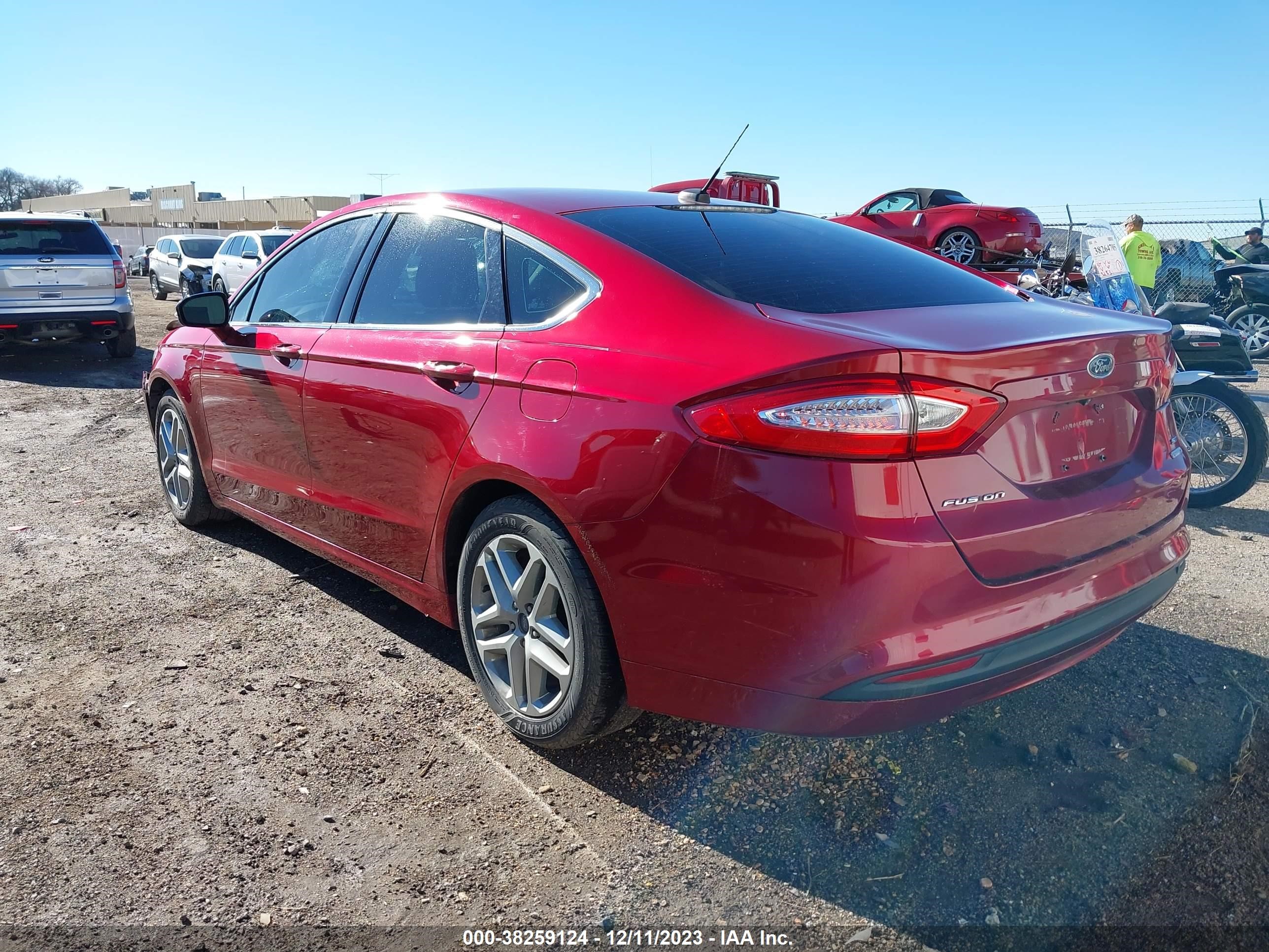 Photo 2 VIN: 3FA6P0HD1ER136017 - FORD FUSION 