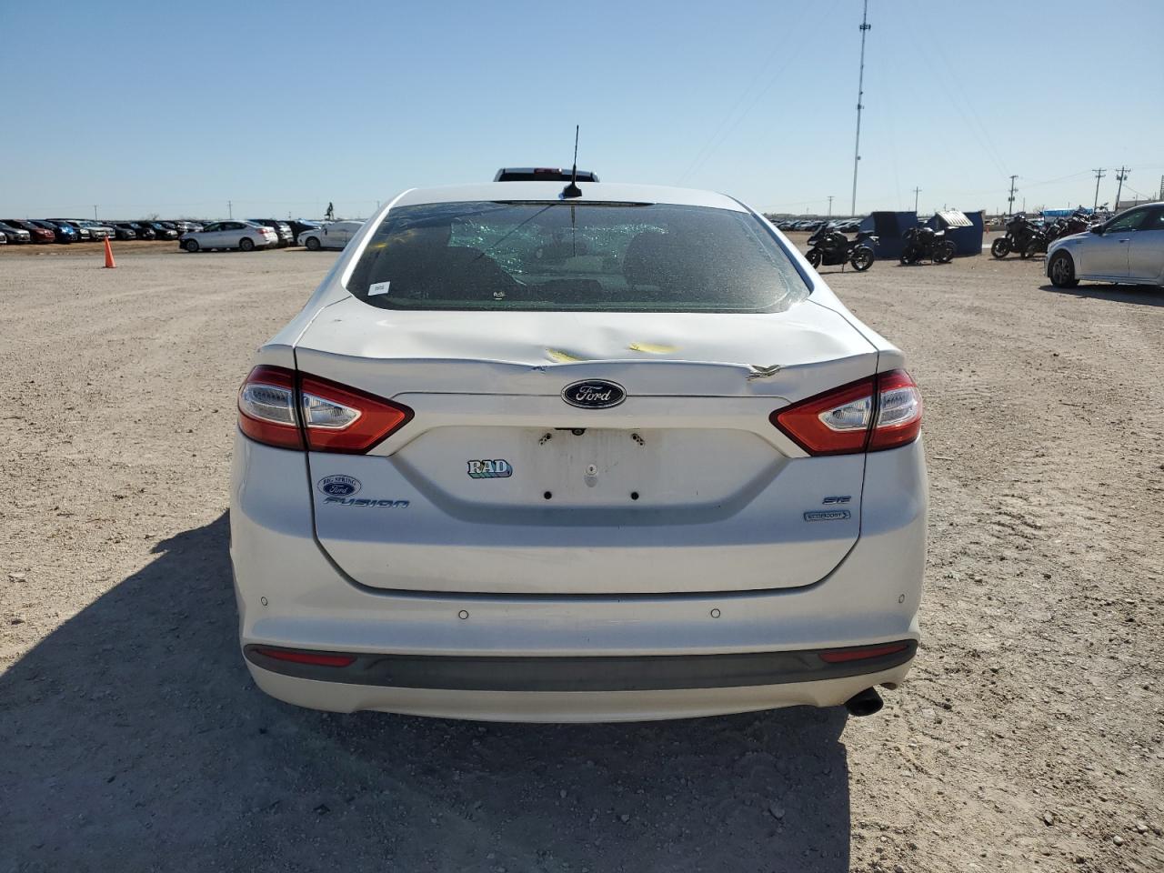 Photo 5 VIN: 3FA6P0HD1ER201903 - FORD FUSION 