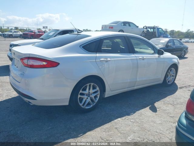 Photo 3 VIN: 3FA6P0HD1FR203782 - FORD FUSION 