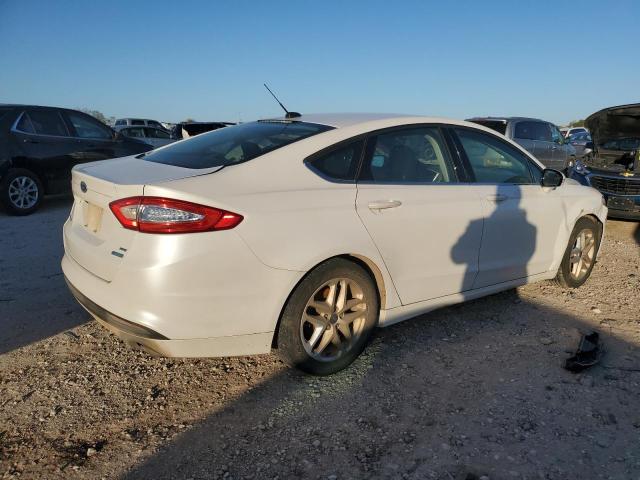 Photo 2 VIN: 3FA6P0HD1FR205743 - FORD FUSION SE 