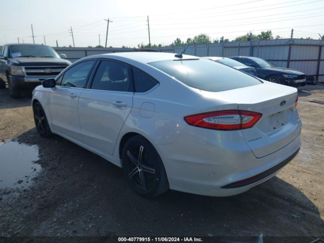 Photo 2 VIN: 3FA6P0HD1FR244350 - FORD FUSION 