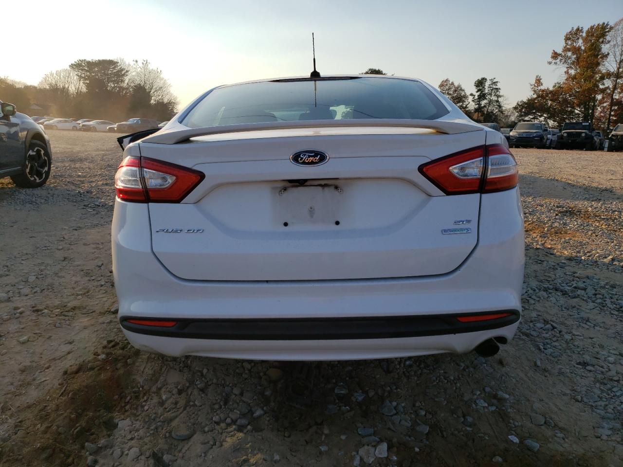 Photo 5 VIN: 3FA6P0HD1GR308825 - FORD FUSION 