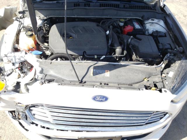 Photo 6 VIN: 3FA6P0HD1GR309750 - FORD FUSION SE 