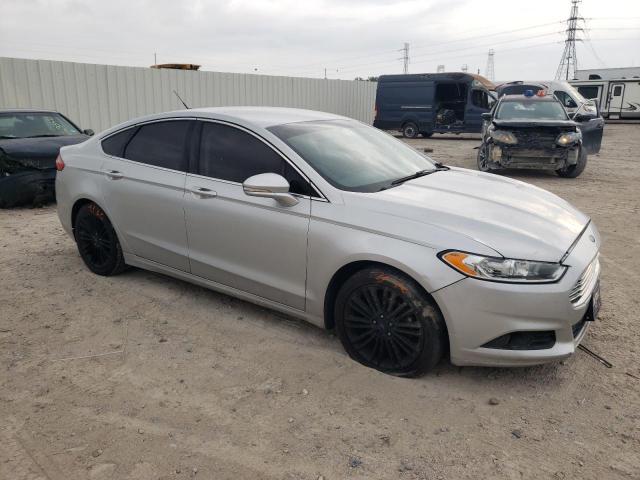 Photo 3 VIN: 3FA6P0HD1GR354462 - FORD FUSION SE 