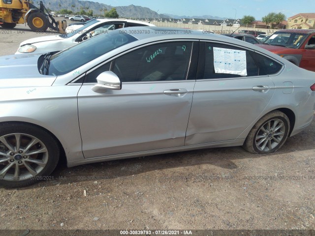 Photo 5 VIN: 3FA6P0HD1HR159821 - FORD FUSION 