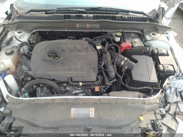 Photo 9 VIN: 3FA6P0HD1HR279652 - FORD FUSION 