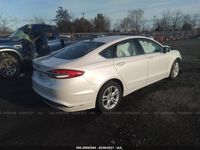 Photo 3 VIN: 3FA6P0HD1JR222597 - FORD FUSION 