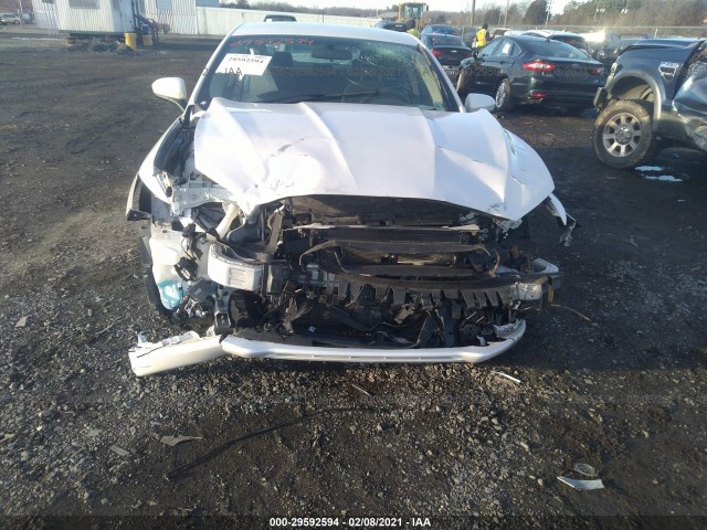 Photo 5 VIN: 3FA6P0HD1JR222597 - FORD FUSION 