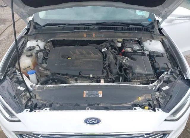 Photo 9 VIN: 3FA6P0HD1JR224611 - FORD FUSION 