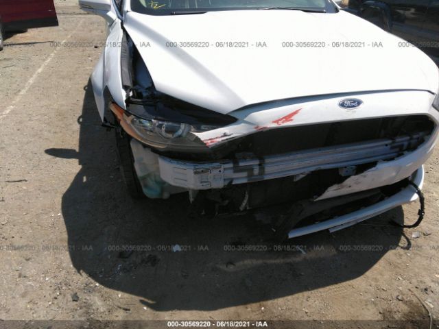 Photo 5 VIN: 3FA6P0HD1JR227749 - FORD FUSION 