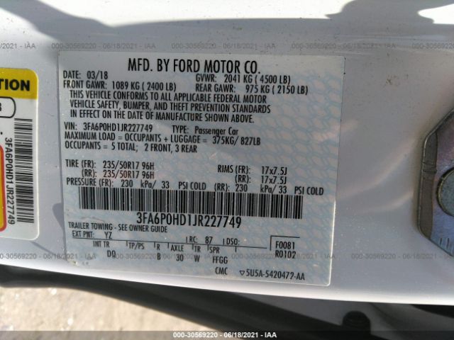 Photo 8 VIN: 3FA6P0HD1JR227749 - FORD FUSION 