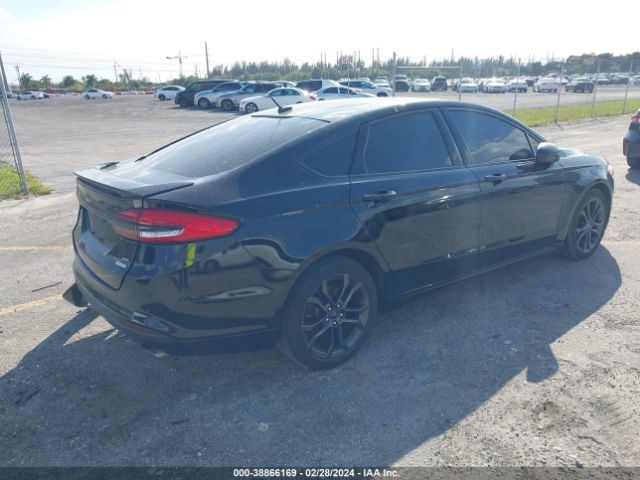 Photo 3 VIN: 3FA6P0HD1JR252392 - FORD FUSION 