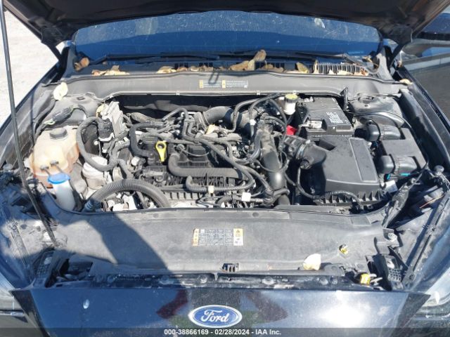 Photo 9 VIN: 3FA6P0HD1JR252392 - FORD FUSION 