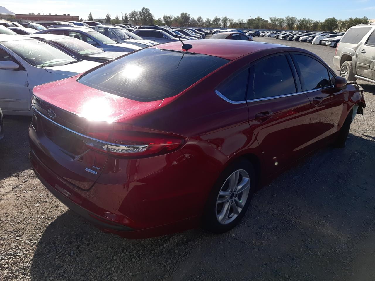 Photo 2 VIN: 3FA6P0HD1JR260718 - FORD FUSION 