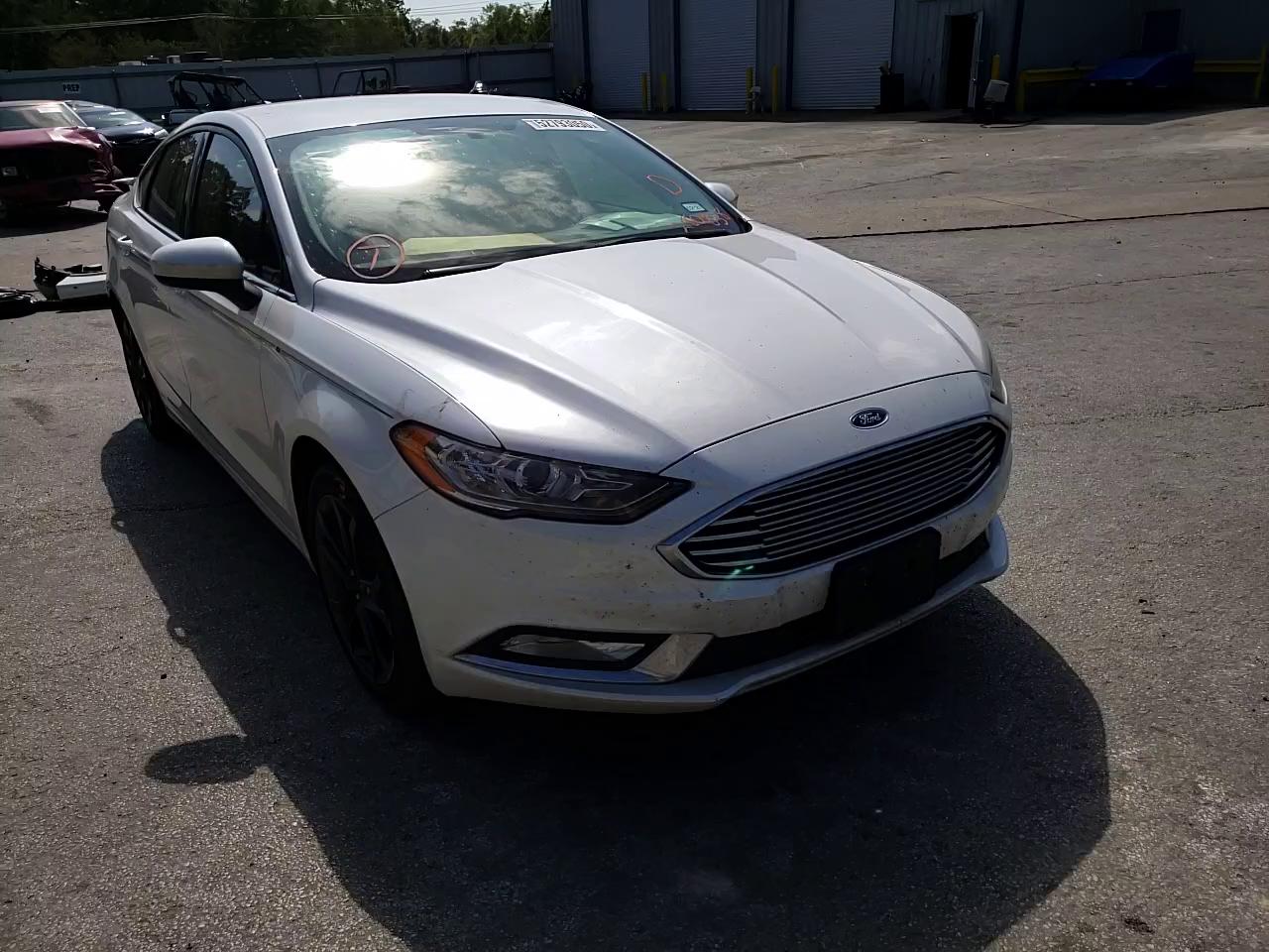 Photo 10 VIN: 3FA6P0HD1JR280838 - FORD FUSION SE 