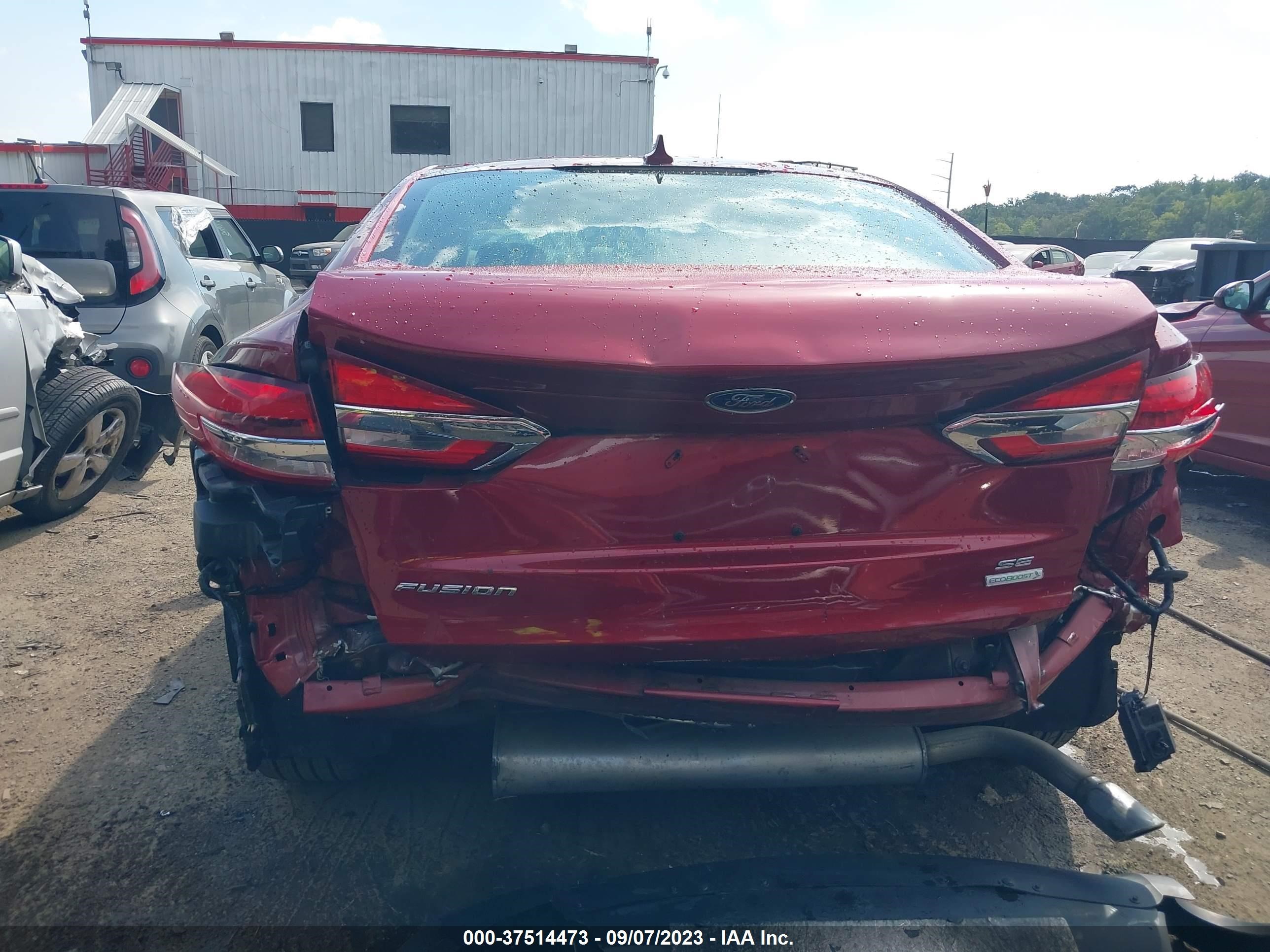 Photo 5 VIN: 3FA6P0HD1KR128446 - FORD FUSION 