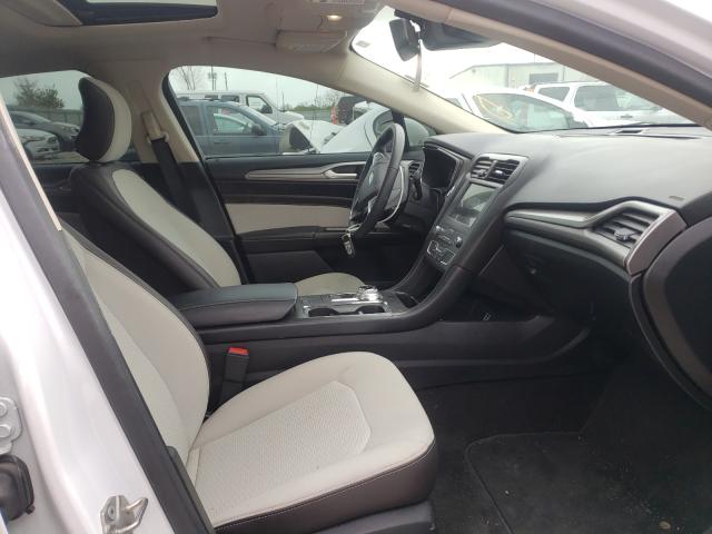 Photo 4 VIN: 3FA6P0HD1KR283501 - FORD FUSION SE 