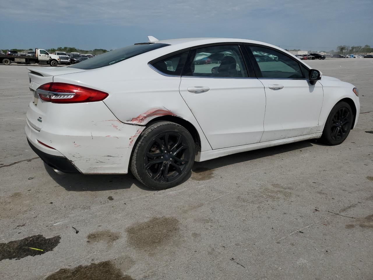 Photo 2 VIN: 3FA6P0HD1LR235241 - FORD FUSION 