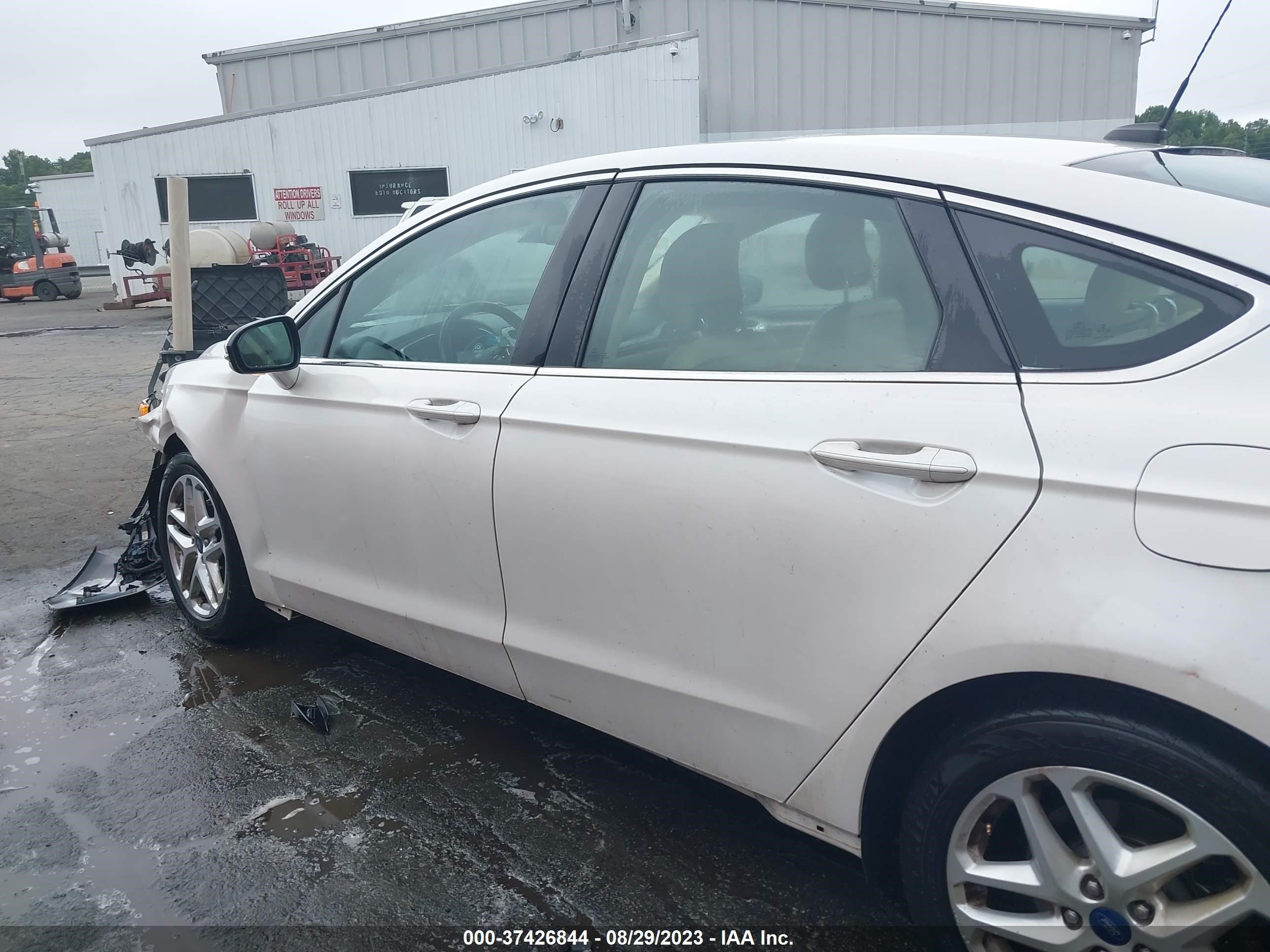 Photo 13 VIN: 3FA6P0HD2ER172671 - FORD FUSION 