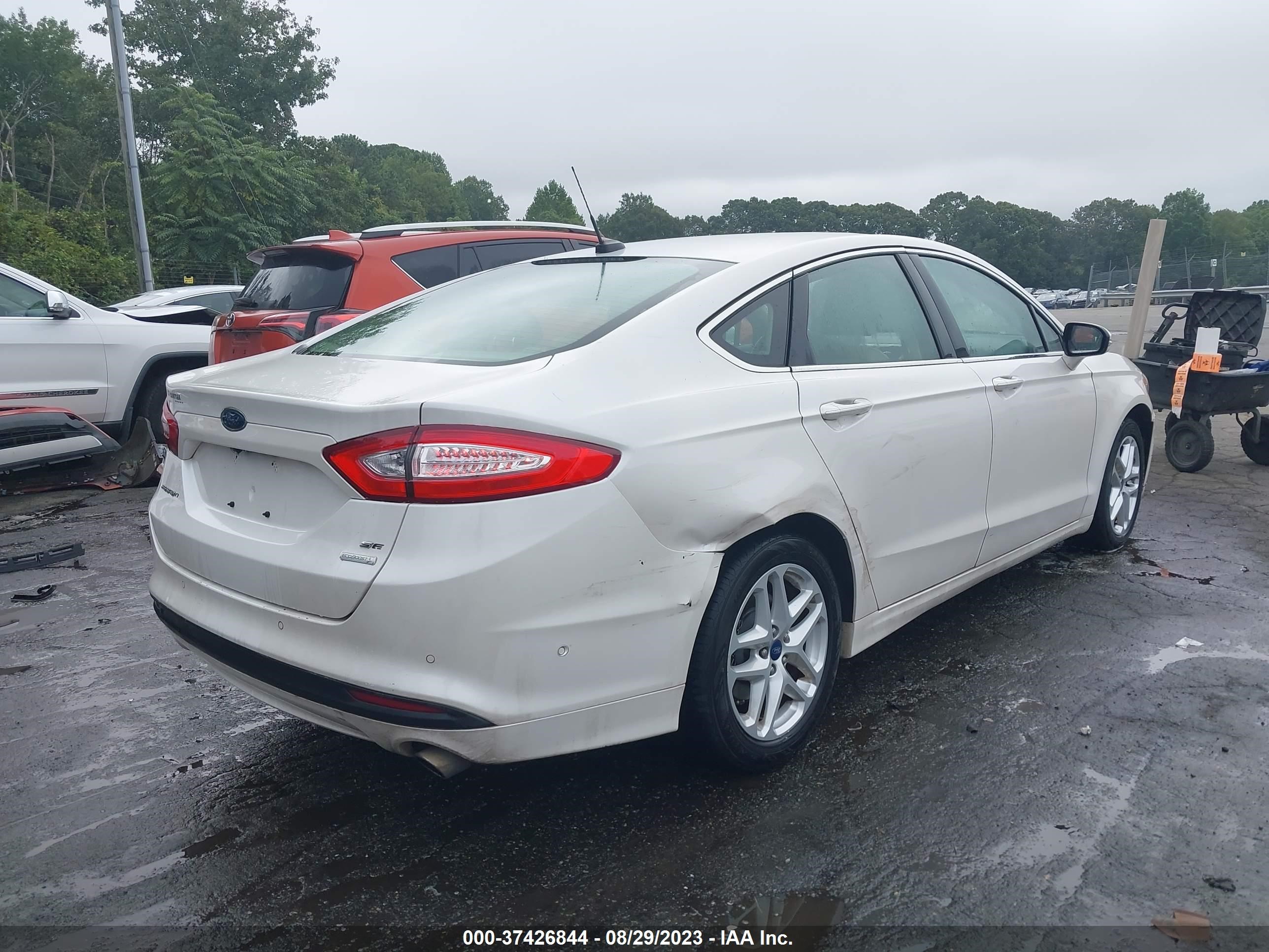 Photo 3 VIN: 3FA6P0HD2ER172671 - FORD FUSION 