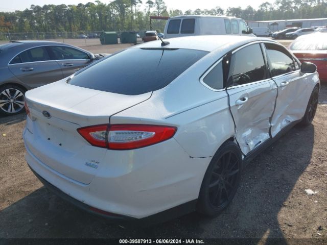 Photo 3 VIN: 3FA6P0HD2FR164152 - FORD FUSION 