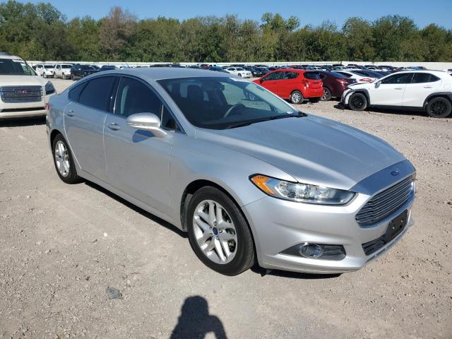 Photo 3 VIN: 3FA6P0HD2FR183994 - FORD FUSION SE 