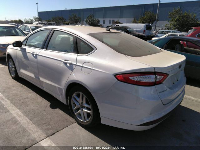 Photo 2 VIN: 3FA6P0HD2FR228268 - FORD FUSION 