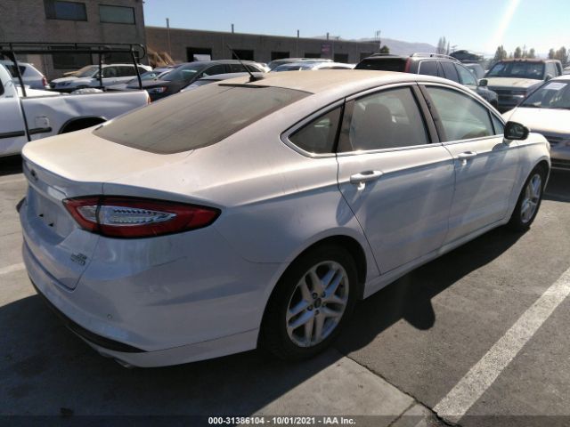 Photo 3 VIN: 3FA6P0HD2FR228268 - FORD FUSION 