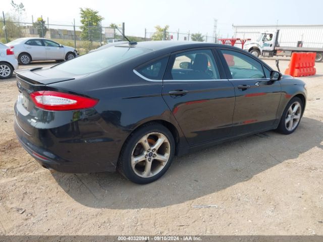 Photo 3 VIN: 3FA6P0HD2FR302272 - FORD FUSION 