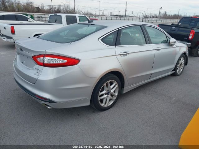 Photo 3 VIN: 3FA6P0HD2GR317095 - FORD FUSION 