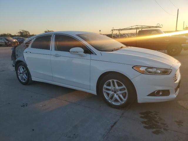 Photo 3 VIN: 3FA6P0HD2GR369374 - FORD FUSION SE 