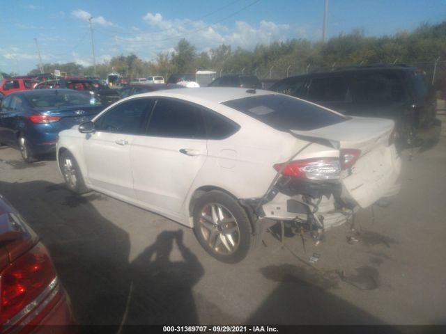 Photo 2 VIN: 3FA6P0HD2GR393643 - FORD FUSION 