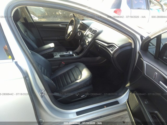 Photo 4 VIN: 3FA6P0HD2HR122759 - FORD FUSION 