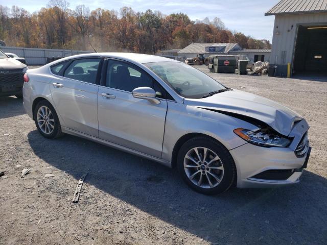 Photo 3 VIN: 3FA6P0HD2HR128173 - FORD FUSION SE 